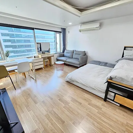 Sunshine House Apartment